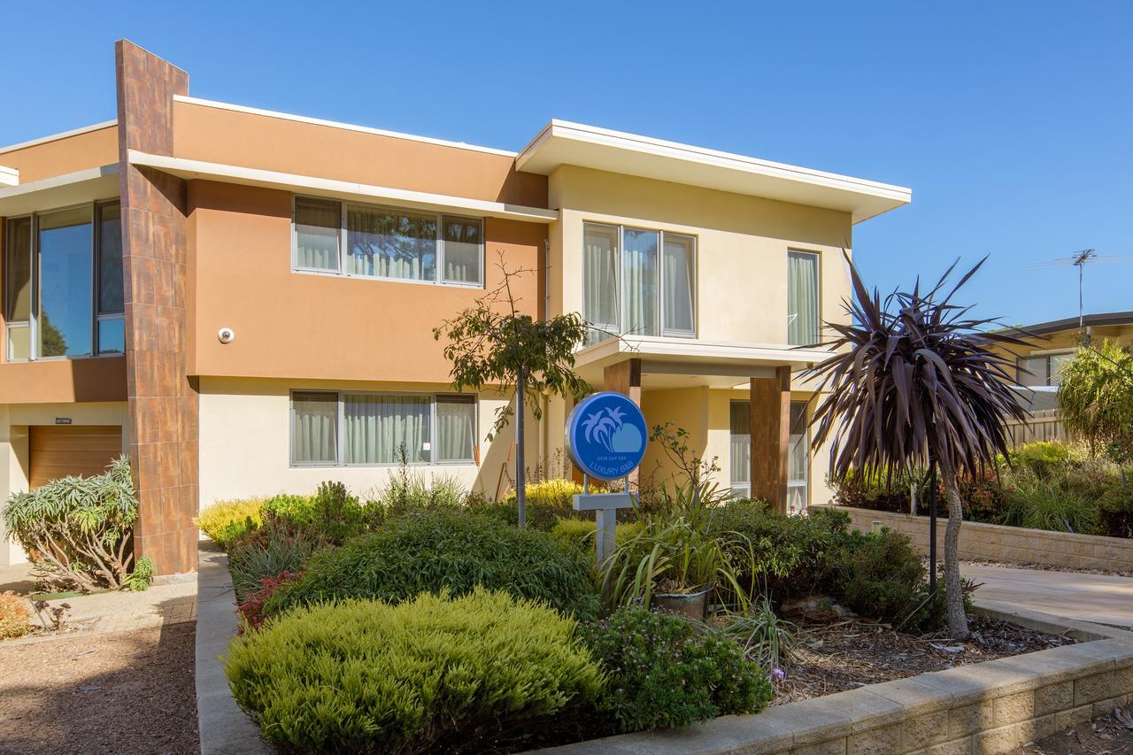 Luna Blu - Luxury B&B Rhyll Exterior photo